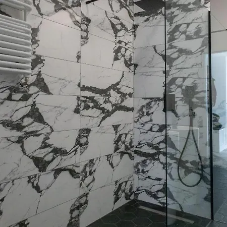 Blue Skyla Apartament 格但斯克